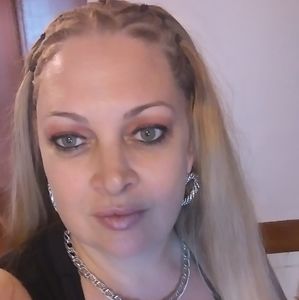 Meet your Posher, Jeannine